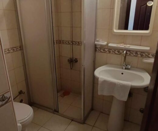 Oda Banyo & Tuvalet - Kleopatra Bebek Otel - Alanya 12 Oda Banyo & Tuvalet - Kleopatra Bebek Otel - Alanya 12