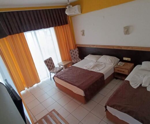 Trible Oda (Bir adet tek kişilik yatak ve 1 adet çift kişilik Yatak) Kleopatra Bebek Otel - Alanya 04 Trible Oda (Bir adet tek kişilik yatak ve 1 adet çift kişilik Yatak) Kleopatra Bebek Otel - Alanya 04